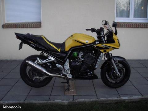 1000 fazer