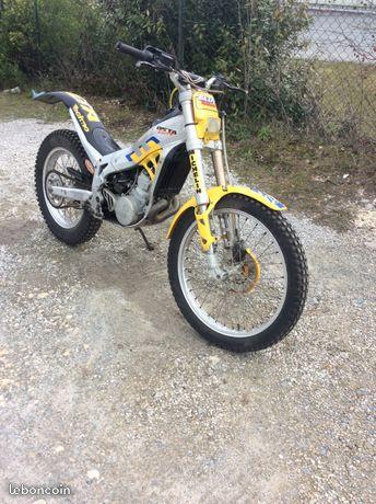 Moto BETA 350 trial