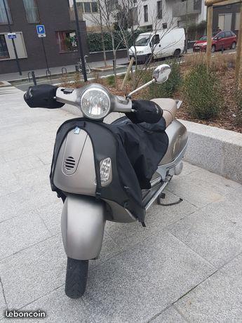 Vespa 125 gts