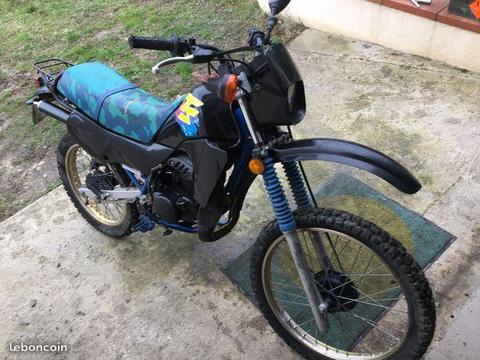 50 TS Suzuki complete en bon etat sans CG