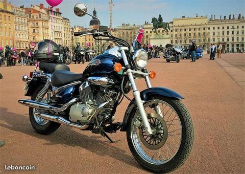 Suzuki Intruder 125