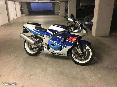 Suzuki gsxr 750