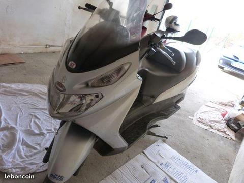 Scooter suzuki 150m3