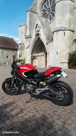 Ducati monster 696 - 11000km