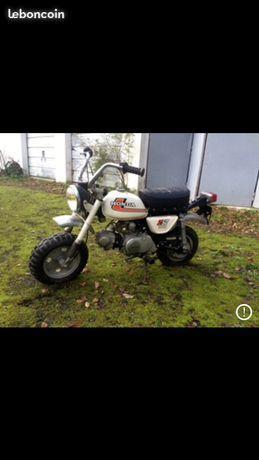 Honda monkey z50j