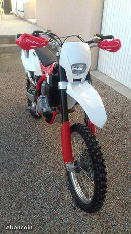 ENDURO 300 SWM 545KMS Urgent