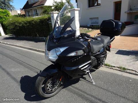 Triumph Trophy SE 11/2015 1iere Main Full