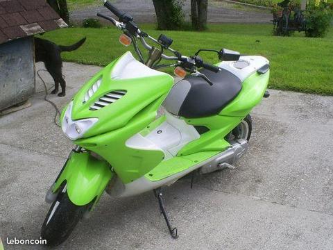 MBK NITRO 50cc AVEC FACTU ET CARTE GRISE