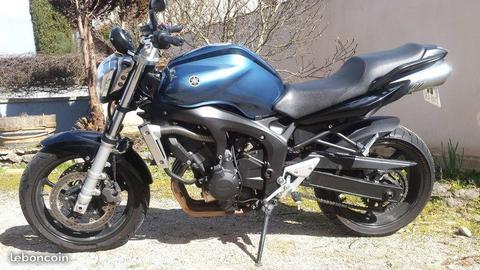 Yamaha FZ6-N bleu cobalt 98 cv de 2006