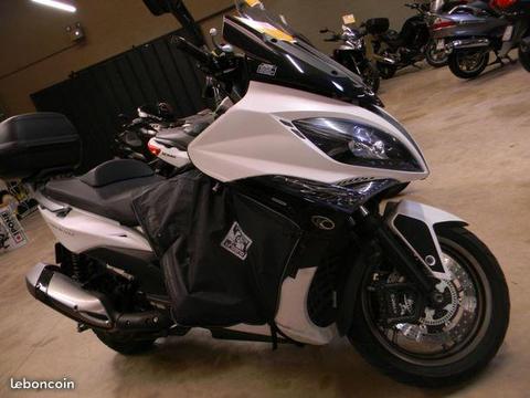 Kymco XCITING 400 I de 2016 avec 8 500 kms