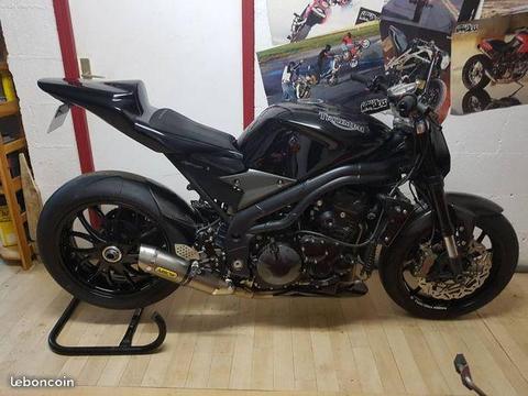 1050 speed triple préparation unique