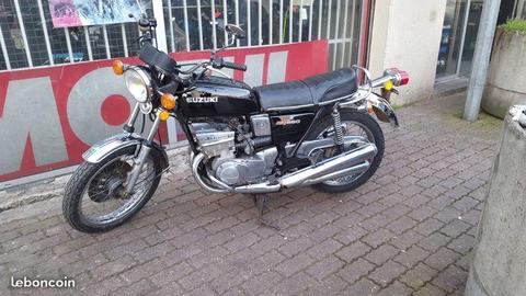 Suzuki gt550