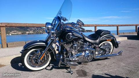 Harley-davidson softail deluxe cvo