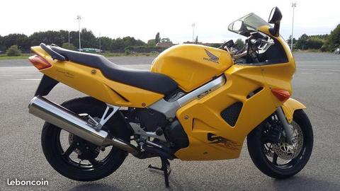 Honda vfr 800 pgm-fi