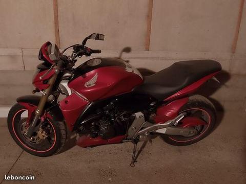 Moto HONDA HORNET