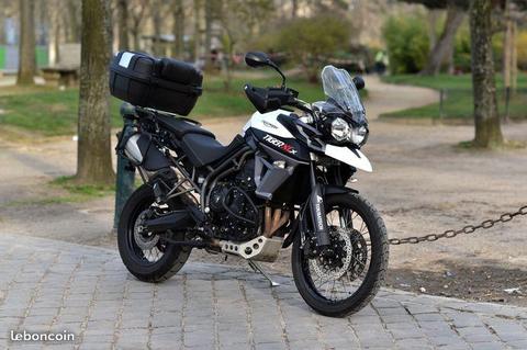 Triumph Tiger 800 XCX + Bagagerie GIVI