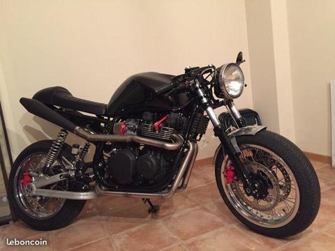 Café racer bobber Kawasaki ZR7