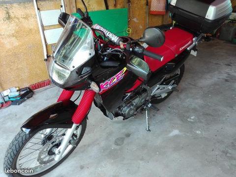 Kawasaki 500 kle de 1995 en état collection