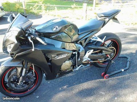 Cbr 1000 rr full carbone 2009
