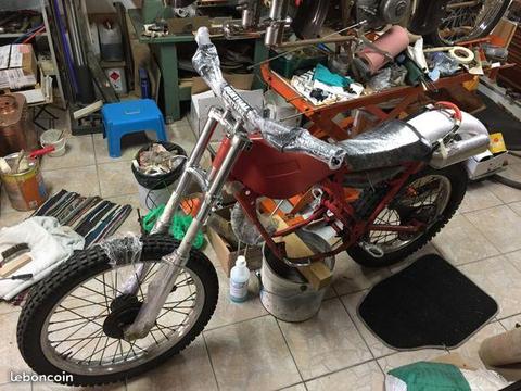 Fantic 200 en cours de prépa/restau