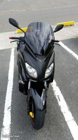 Xmax 250 malossi black sport