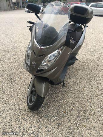 Scooter peugeot 125 satelis