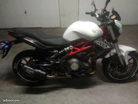 Moto BENELLI BN 302 / 2017