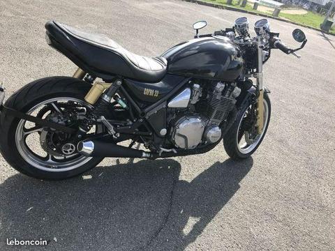 Kawasaki 1100 zephyr cafe racer