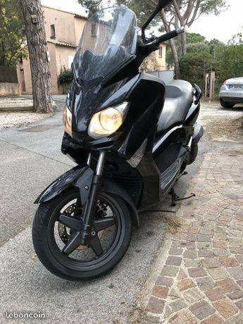 Mbk skycruiser 125 pareil que yamaha x max