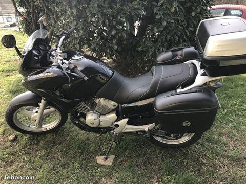 Varadero 125 super équipée