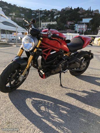Ducati Monster 1200S