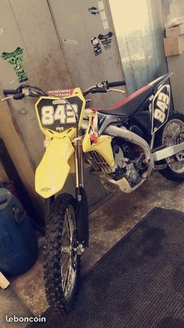 Moto 250 RMZ