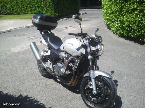 CB 1300 de 2005 - 22540km - gris clair métalisé