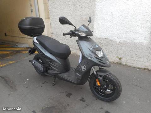 Piaggio TYPHOON 50 2T 12/2017 9KM EQUIPE