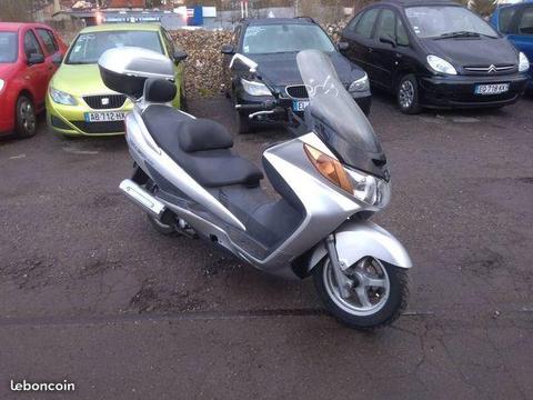 Suzuki 400 Burgman année 2004
