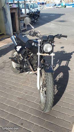 Yamaha tw 125 scrambler