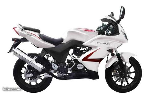 Yamasaki type sportive 50 cc neuf garantie 2 ans
