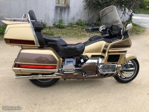 Honda 1500 goldwing edition limide couleur or