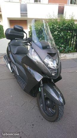 Honda Silver Wing 400 - équipé