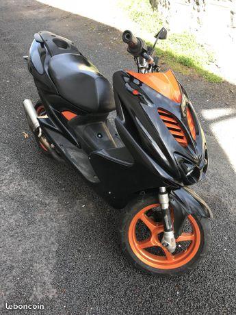 Scooter mbk nitro