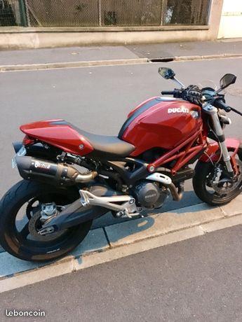 Ducati monster 696
