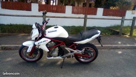Er6 n bridee 34 cv en excellent etat