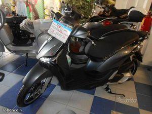 Piaggio liberty scooter 125 abs