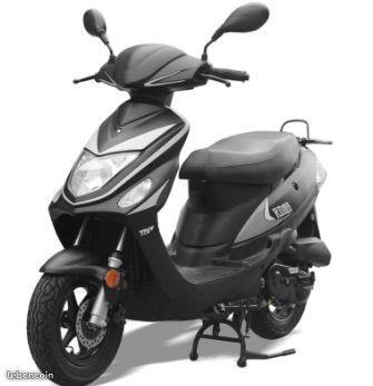 Scooter TNT motor roma 3 4 temps 50cc 10
