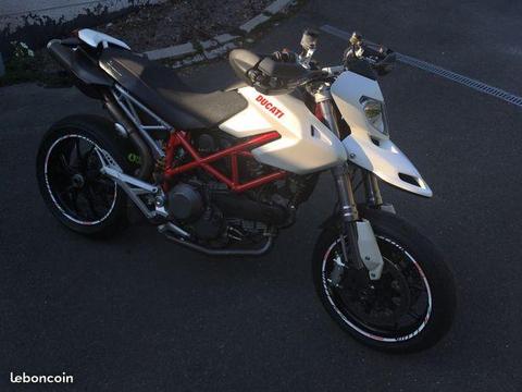 Ducati 1100 Hypermotard