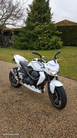 URGENT A DÉBATTRE Kawa Z750 faible kms comme neuv