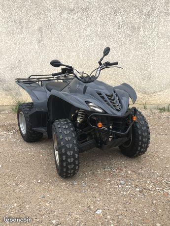 Quad yamaha wolverine