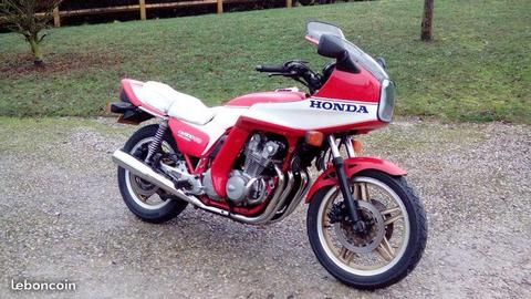 Honda 900 bol d or sc01