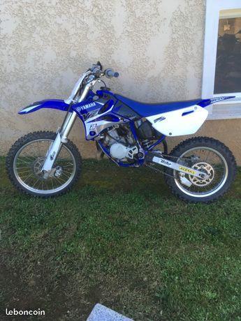 Moto cross yamaha 85 yz (grandes roue)