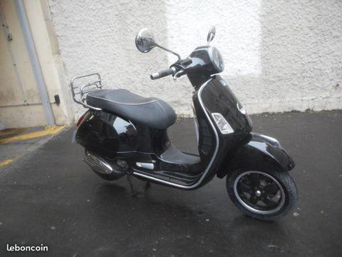 Vespa GTS 300 IE 2012 27100KM REVISE ET GARANTIE